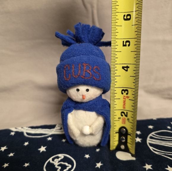 Chicago cubs Christmas snowman - Picture 3 of 5